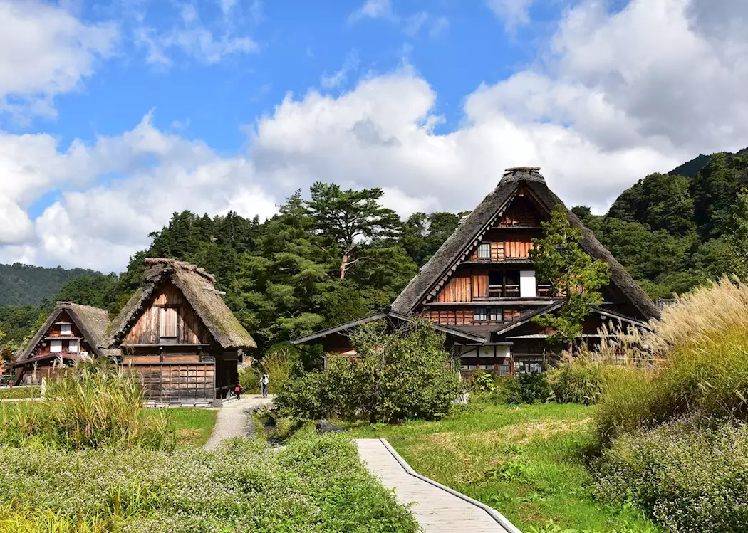 Visit Shirakawago on a trip to Japan | Audley Travel UK