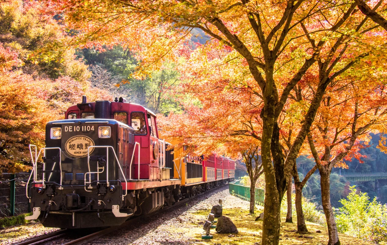 Sagano Romantic Train – Sagano Scenic Railway