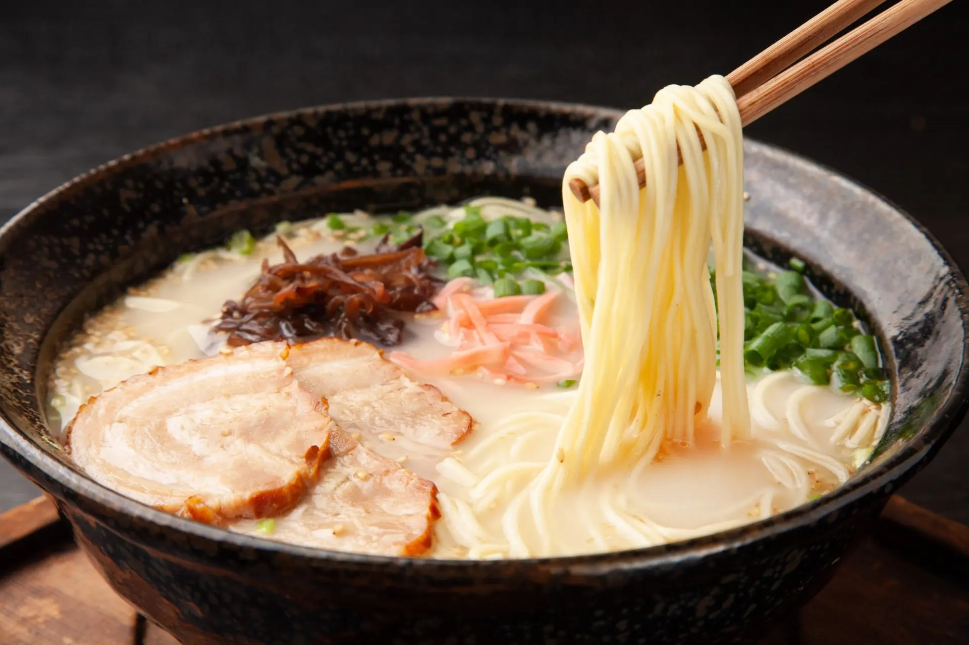 7 Ramen Restaurants to Visit in Fukuoka, the Home of Tonkotsu Ramen | GOOD  LUCK TRIP