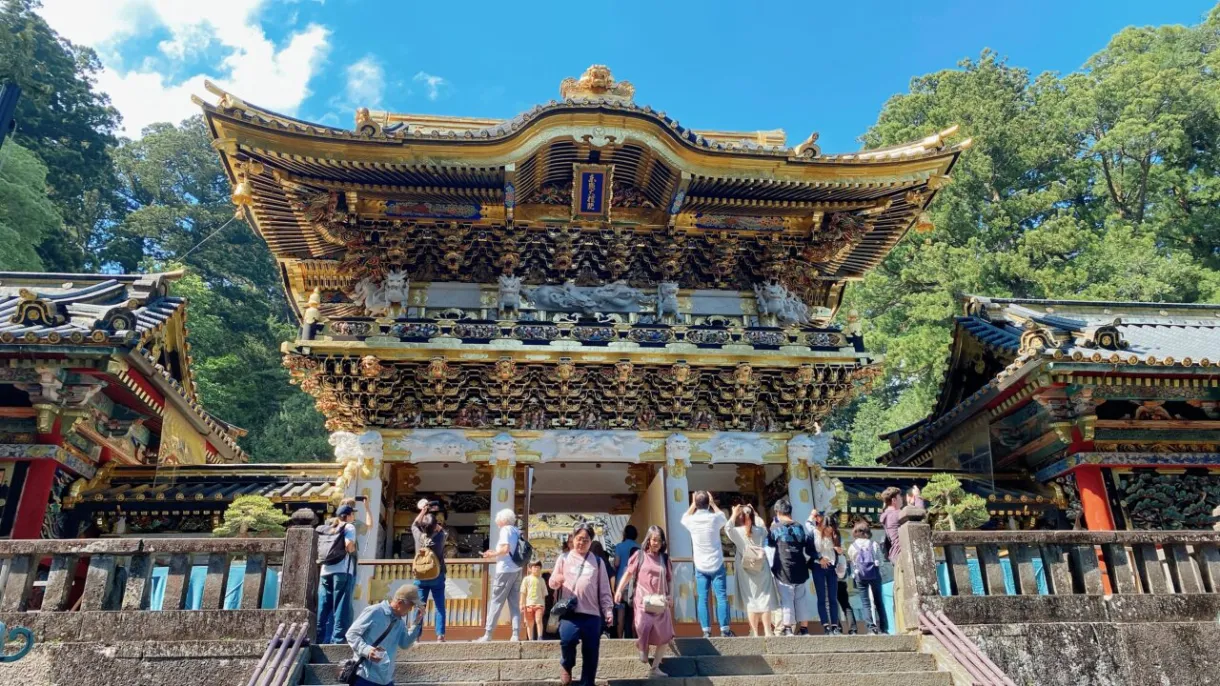 Keindahan Spot Musim Gugur di Nikko: Warna-Warni Daun Merah yang Menakjubkan