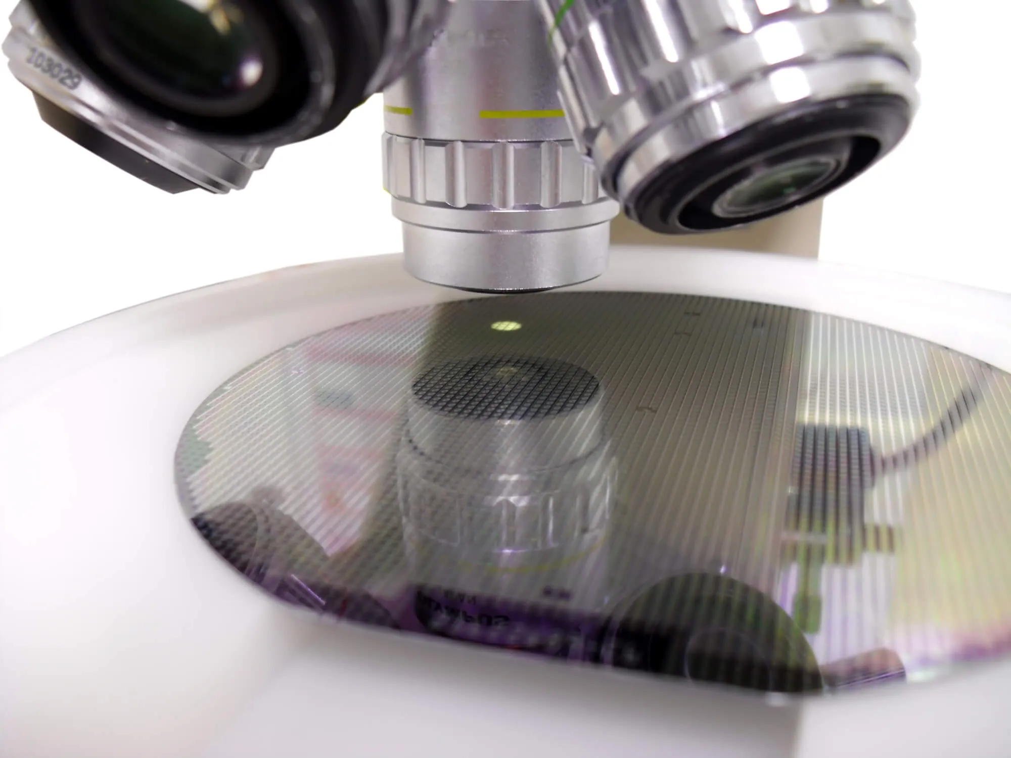 Silicon Wafer suppliers under microscope
