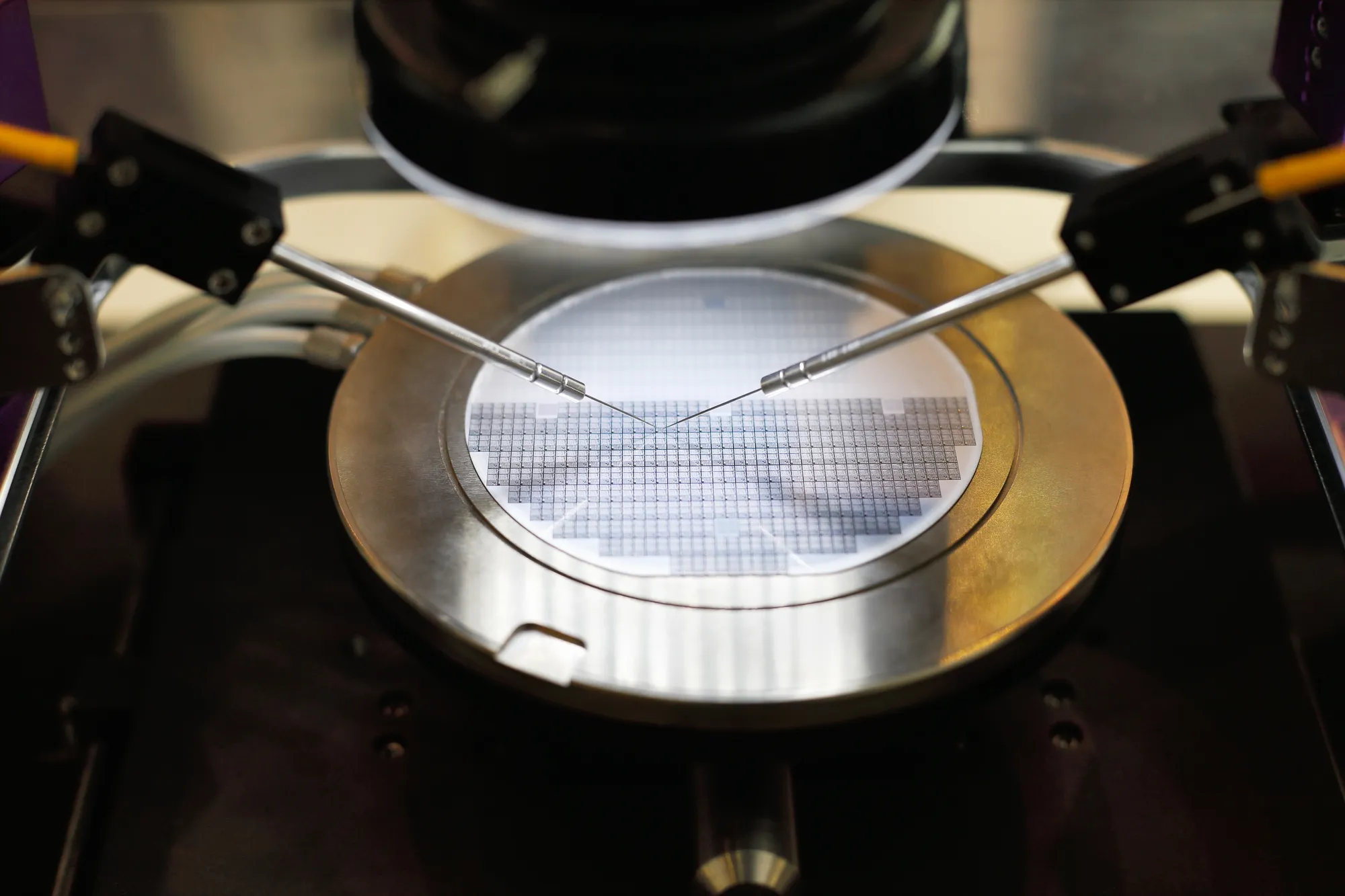 inspecting thin silicon wafers
