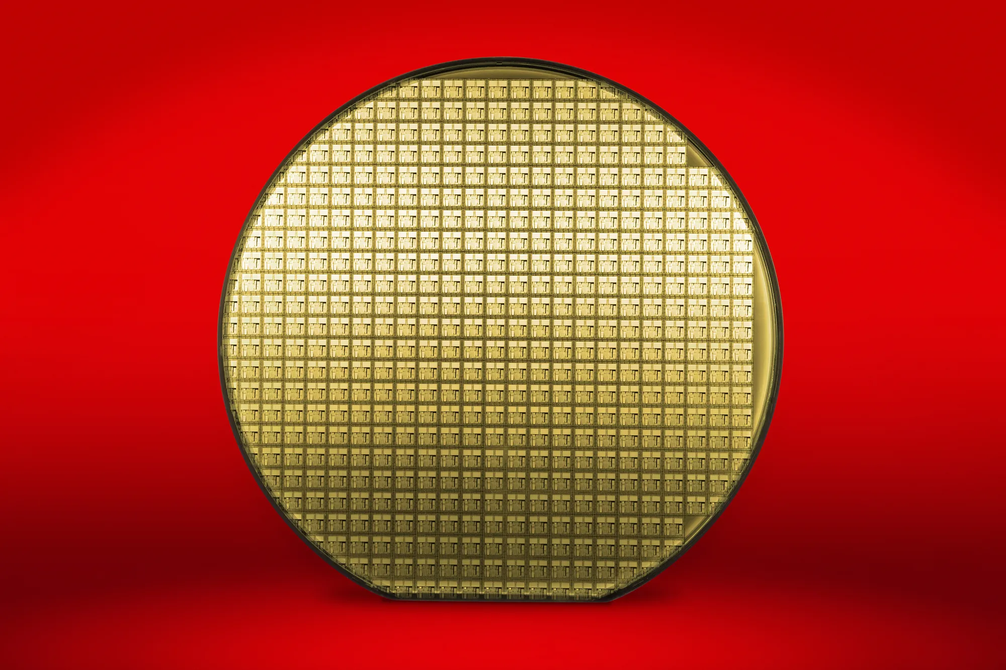  InP wafer drives technological advancements