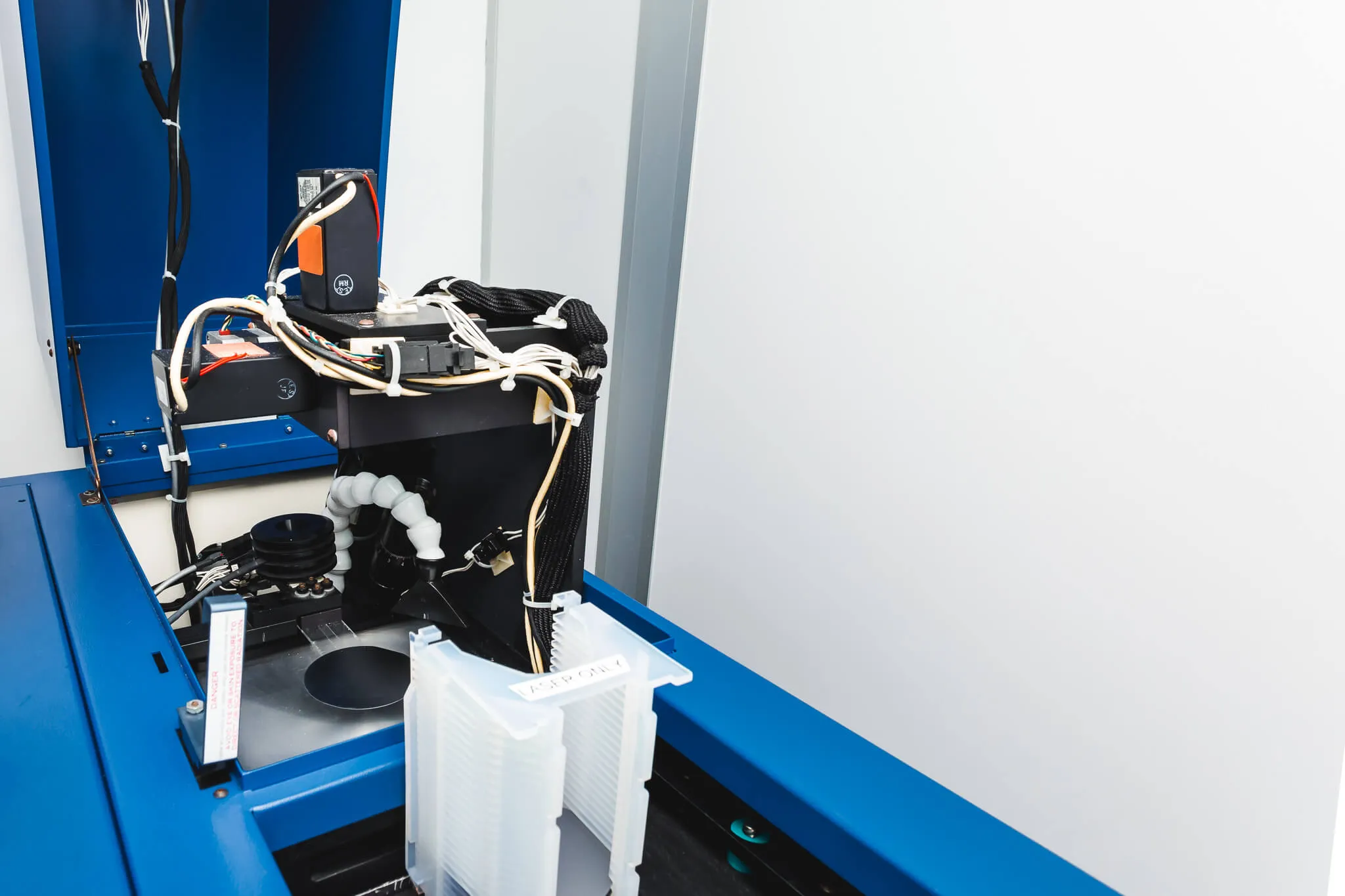 Silicon wafer manufacturers engraving process