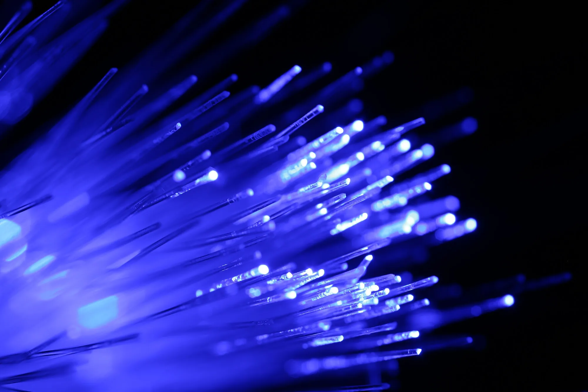 Silicon-Manufacturing-and-Optical-Fiber