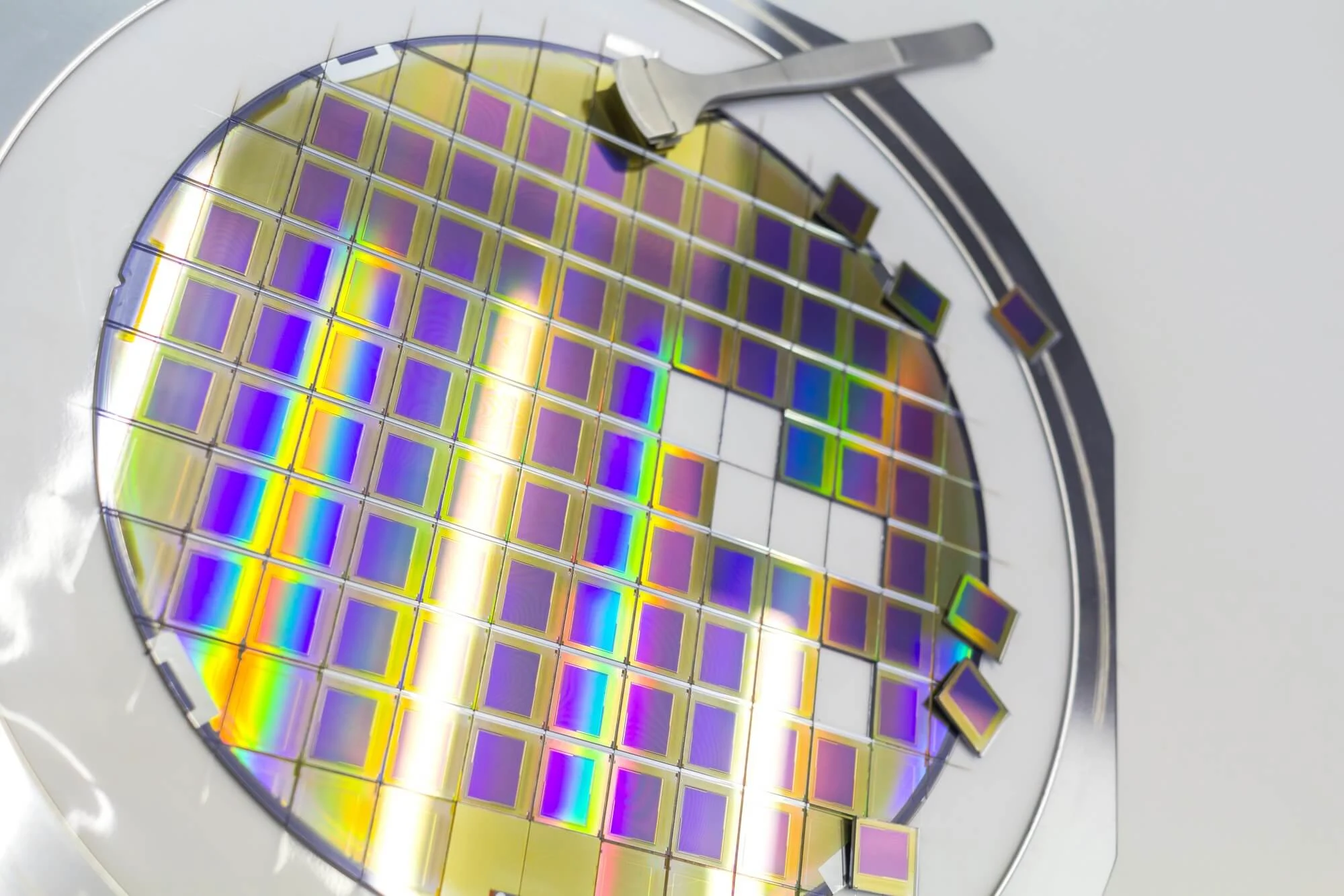header photo of float zone wafer