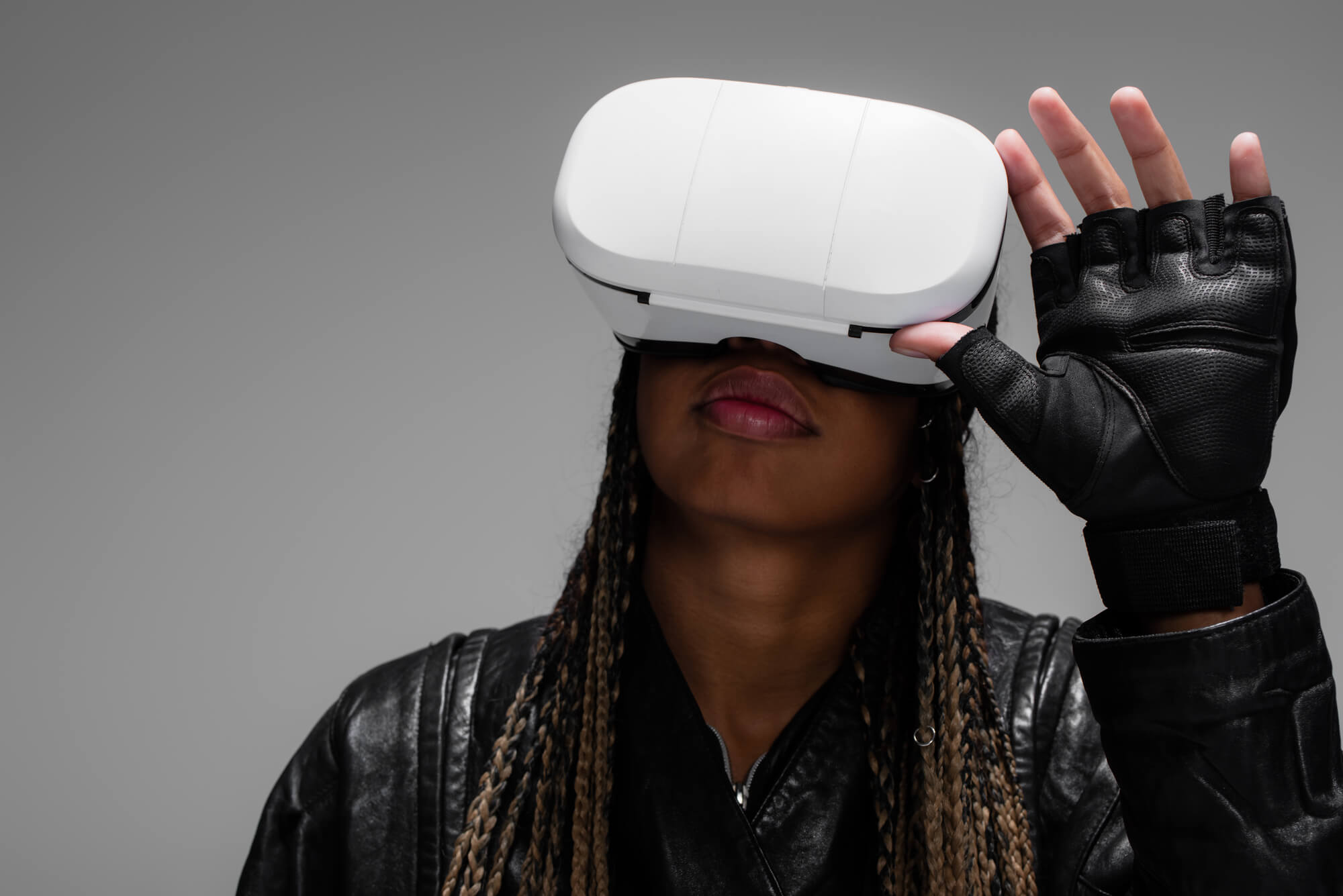 a woman using a metaverse with Si wafers