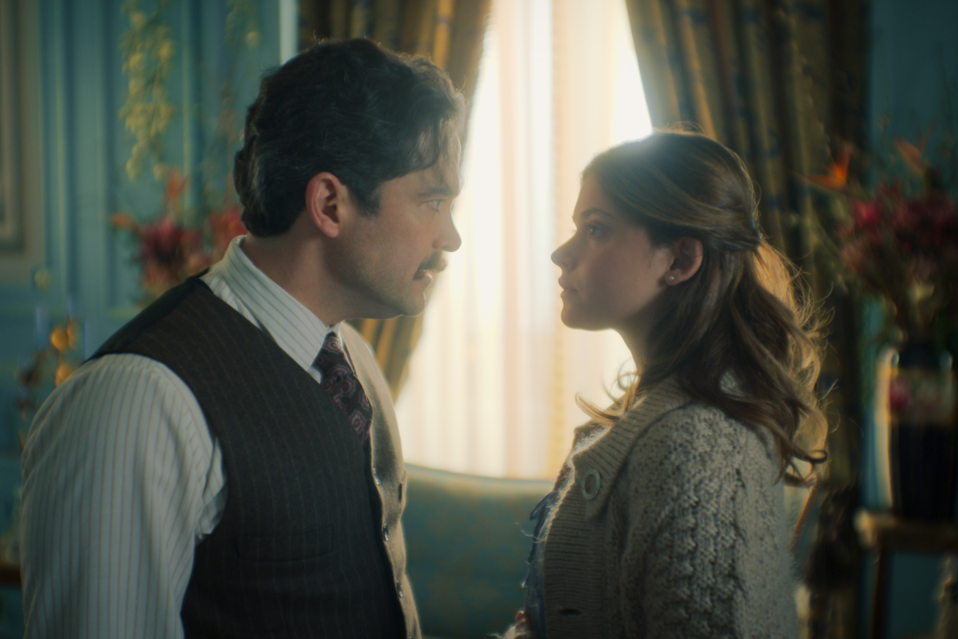 Susannah Grant and Sydney Chandler