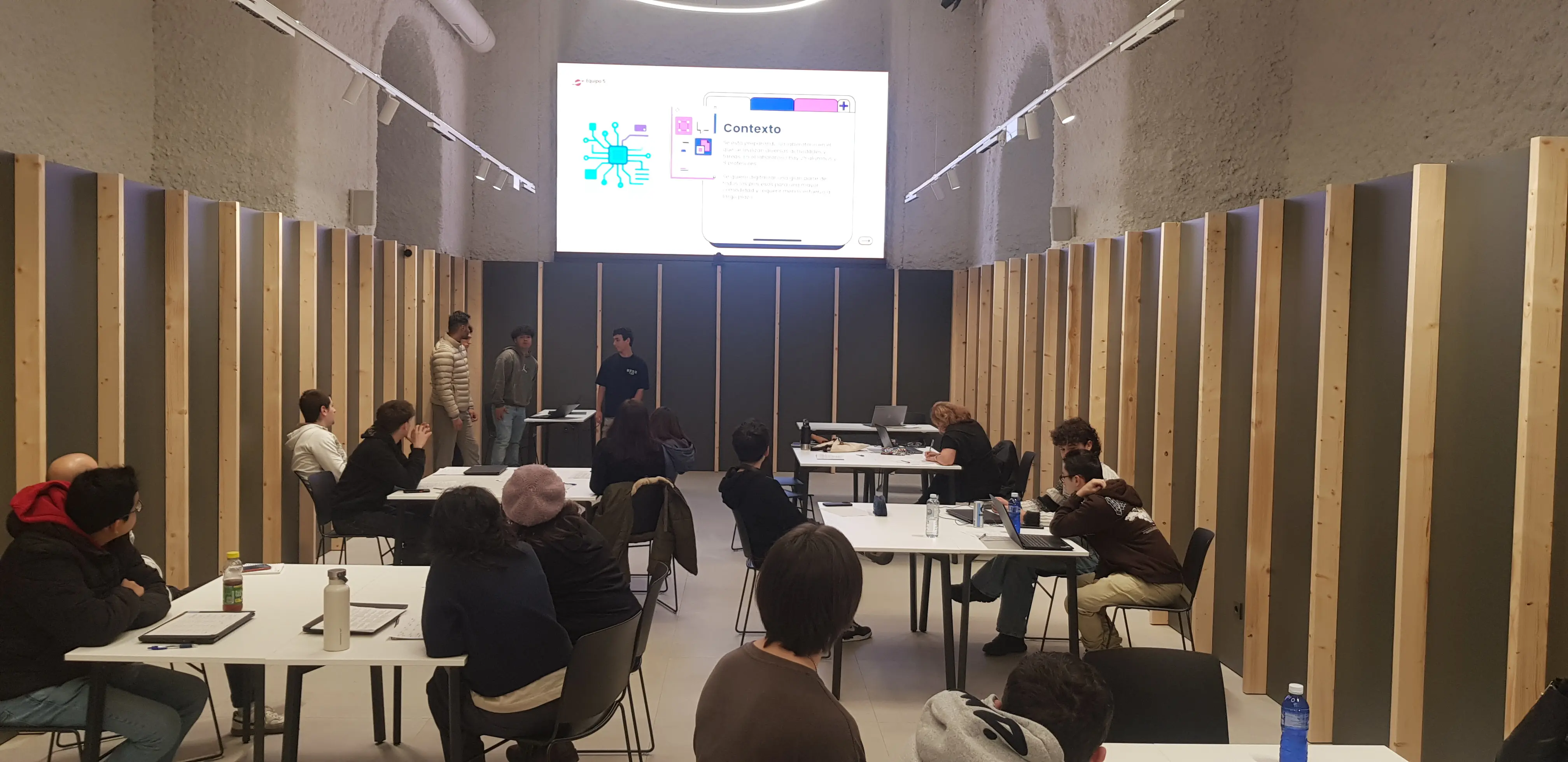 ETHAZI ZABALBURU Ikastetxea | ASIR | DAW