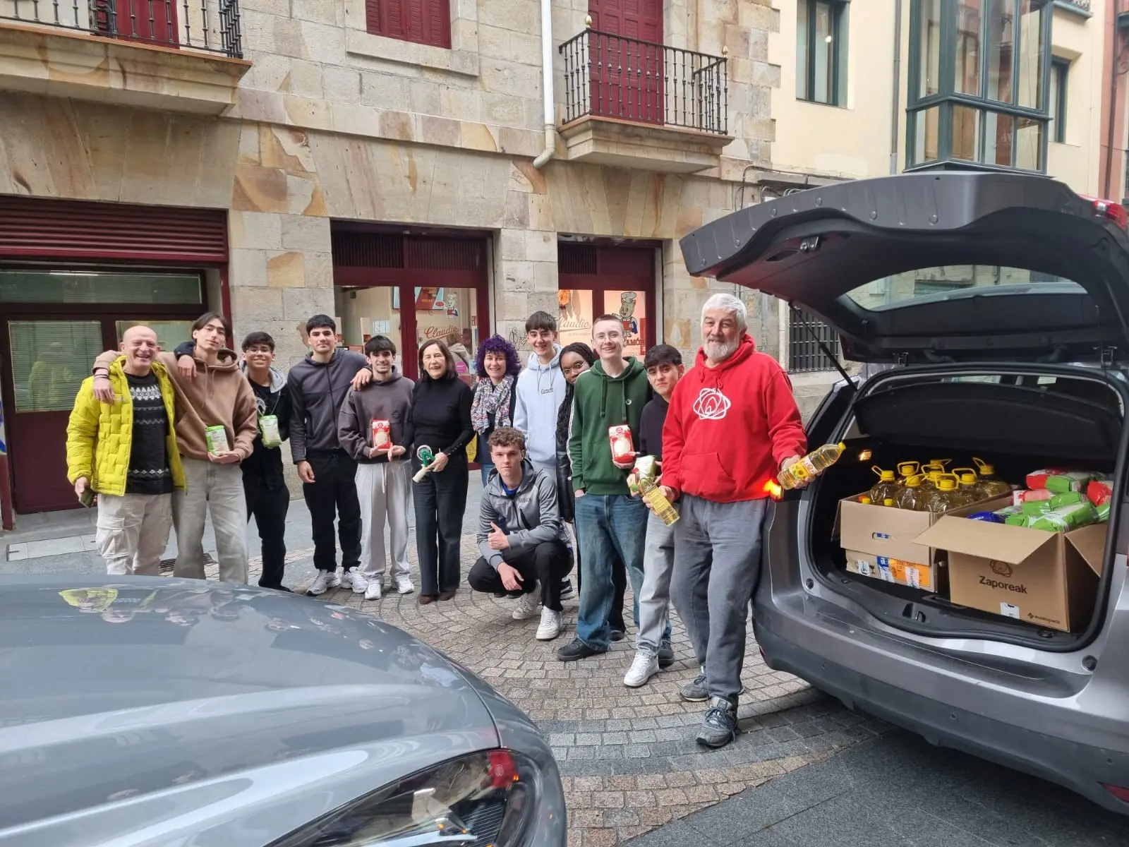 ZABALBURU con ZAPOREAK