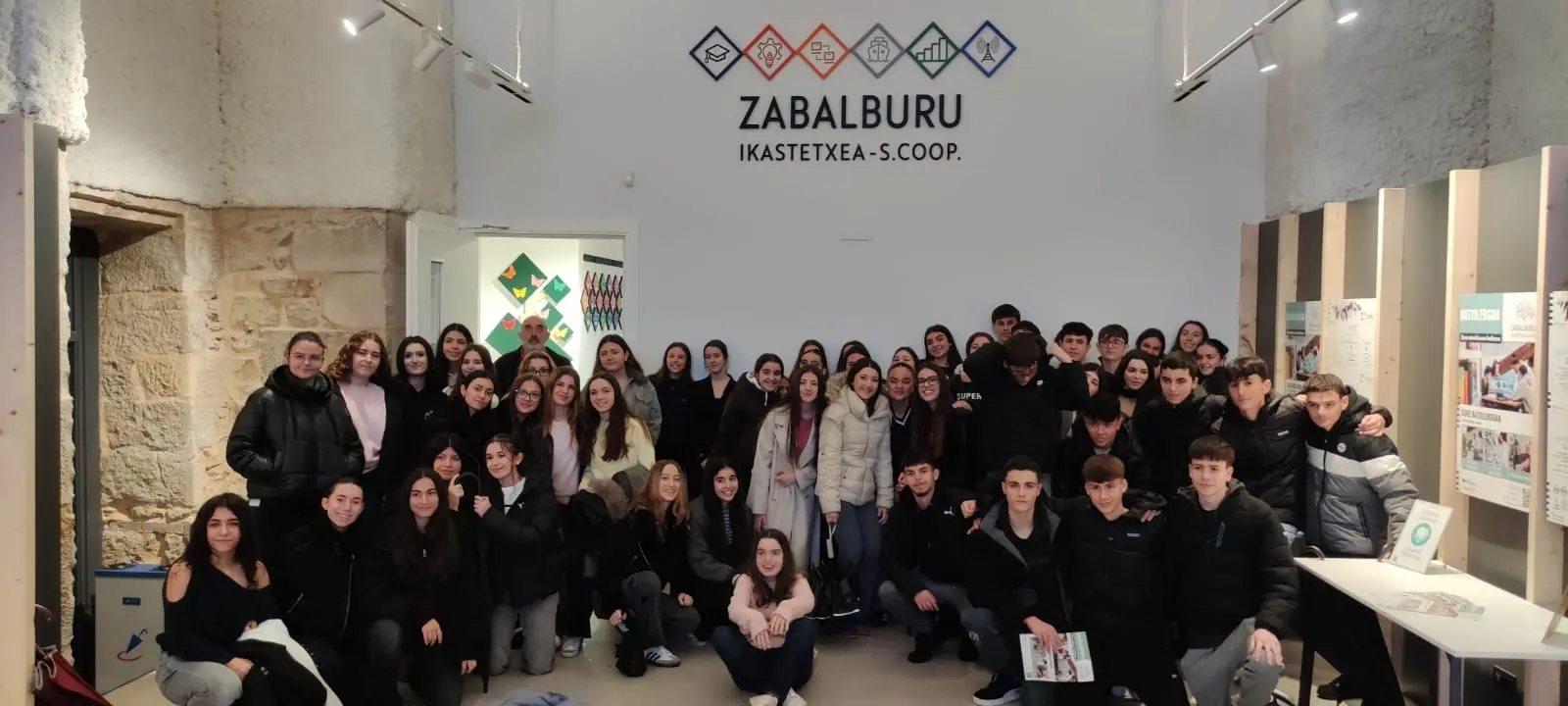 Visita Alazne Ikastetxea