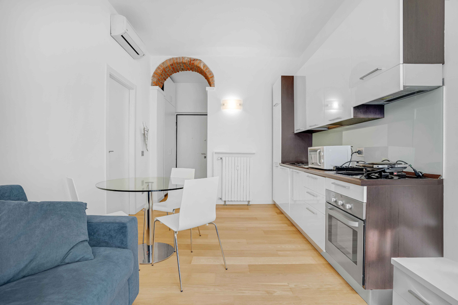 Elegante bilocale in Corso Magenta