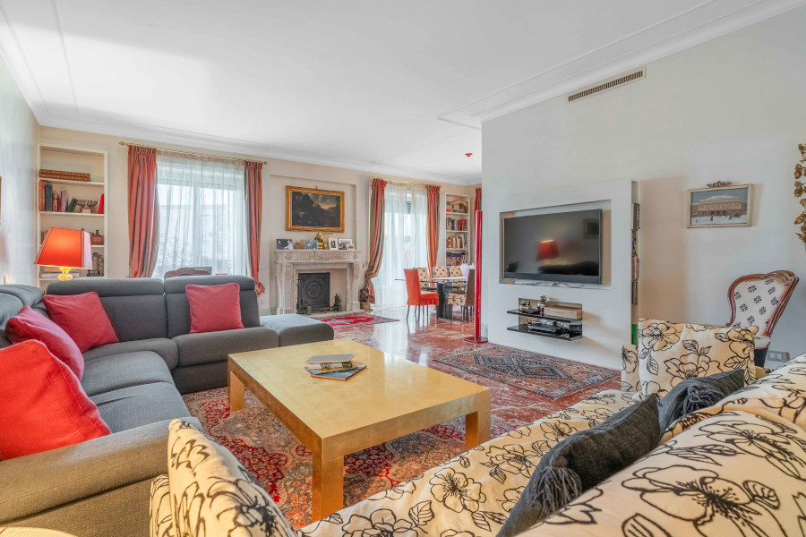 Elegante appartamento in zona Quadrilatero