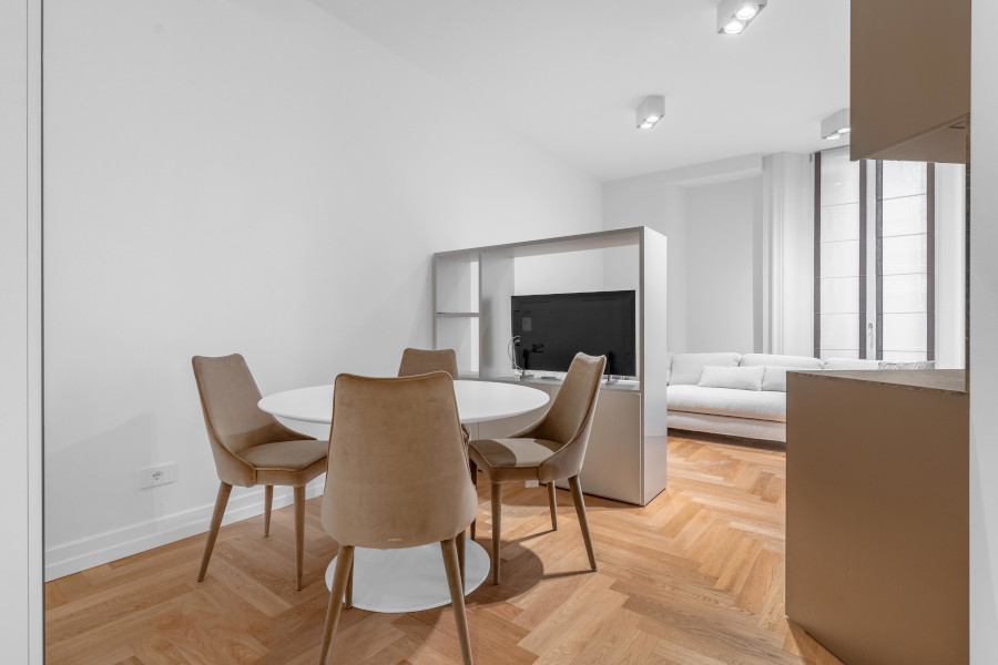 Trilocale finemente ristrutturato in Moscova 