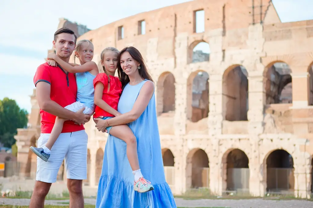 coliseum italy rome family