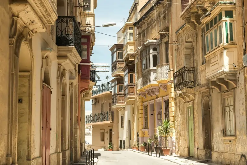 valletta malta historical street