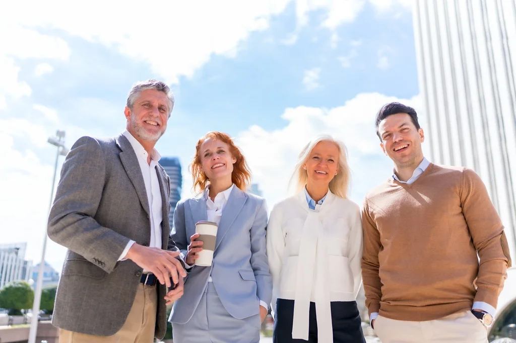 Government Advisory by Movingto