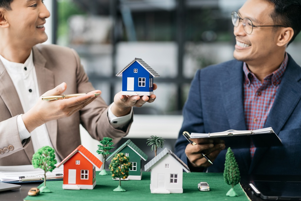 ntf vs real estate difference