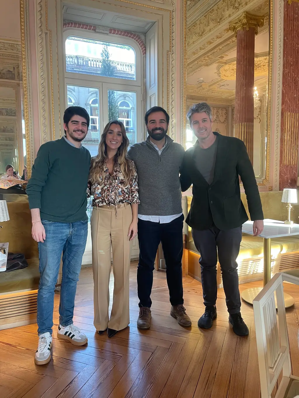 Movingto team member