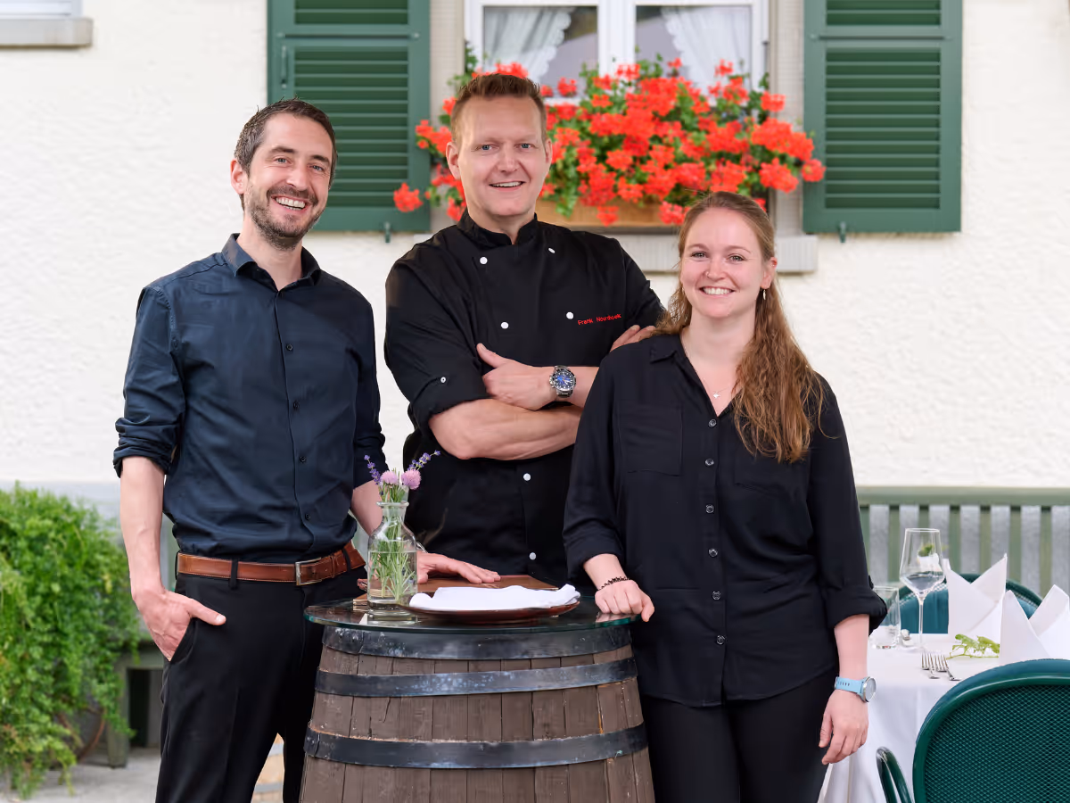 Photo Gallery_Team