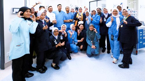 BPG Santuni Jururawat di Hospital Tengku Permaisuri Norashikin Sempena Hari Jururawat