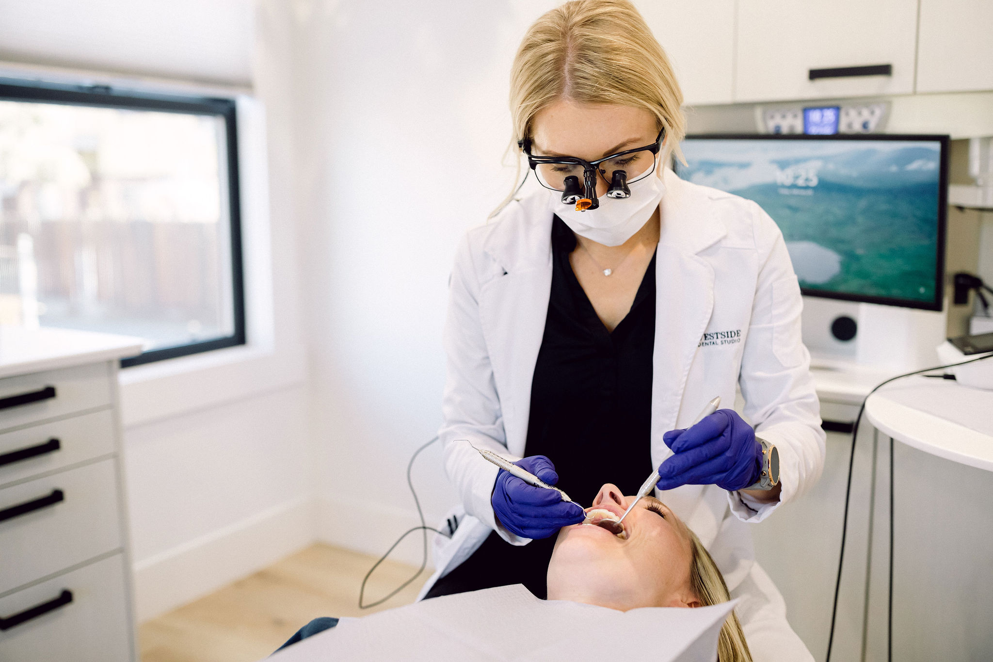 Is wisdom tooth removal considered major surgery? 