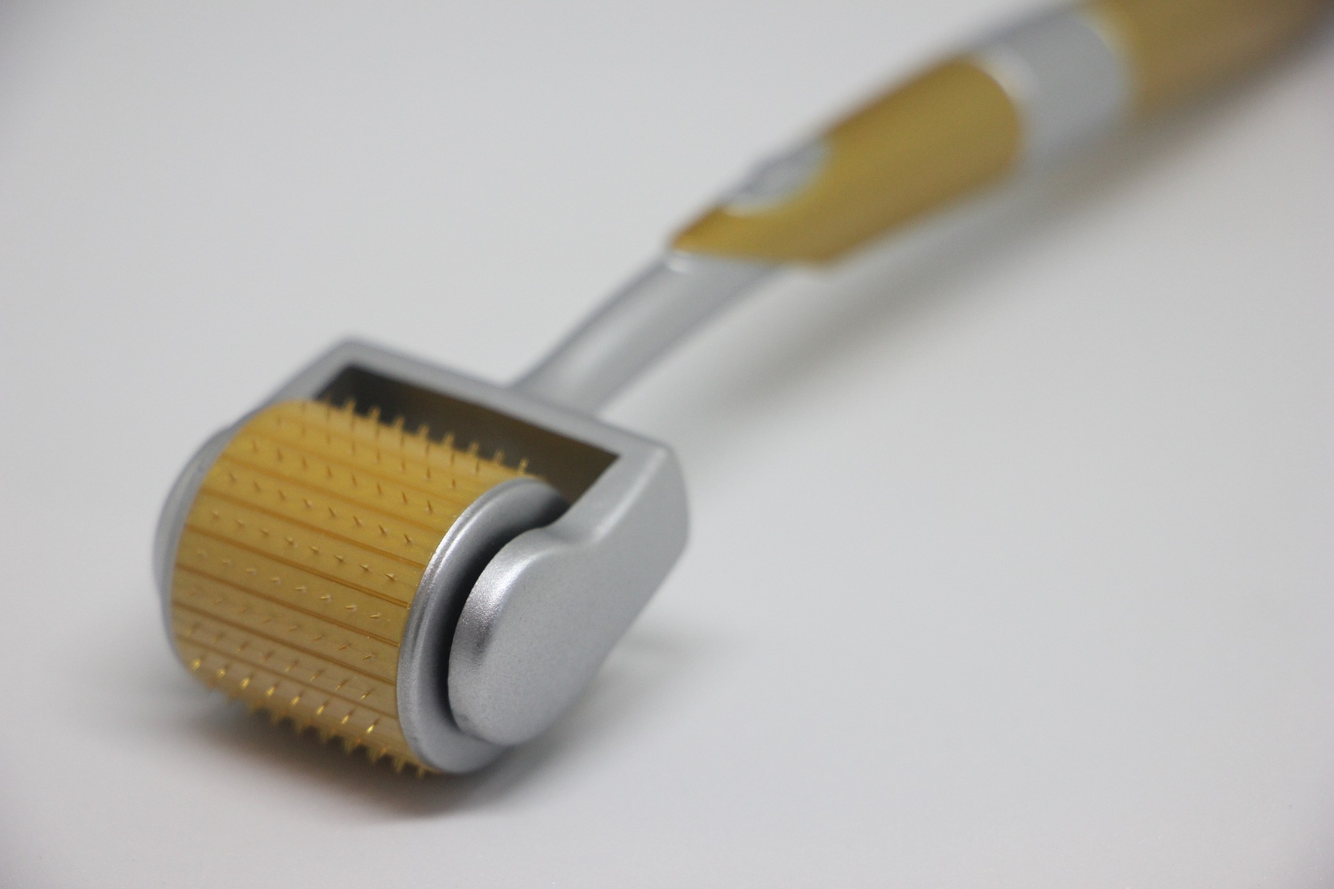 Micro Needling Razor How to Microneedle for Hair Loss: Plus What Needle Size Is Best - Strut ...
