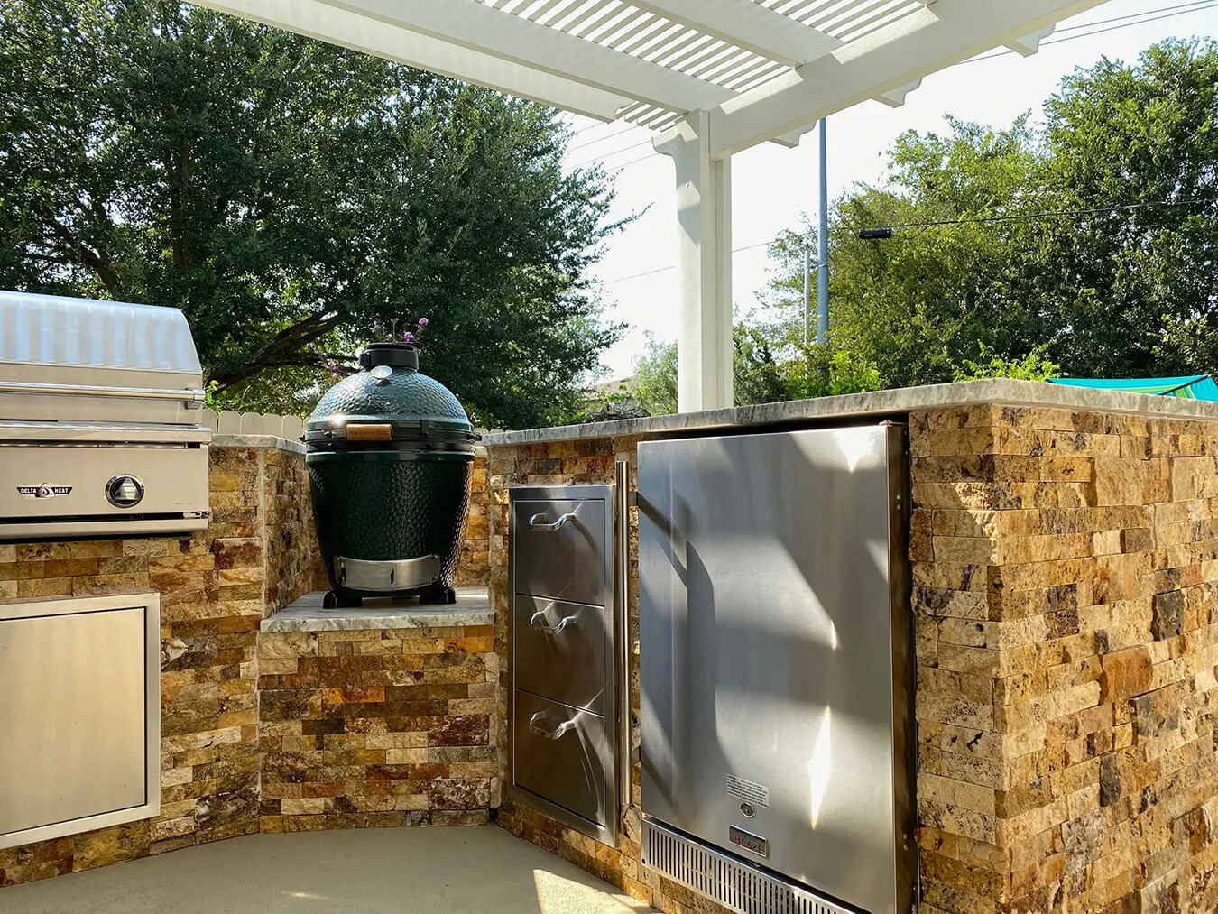 modern outdoor kitchen appliances in downtown san antonio