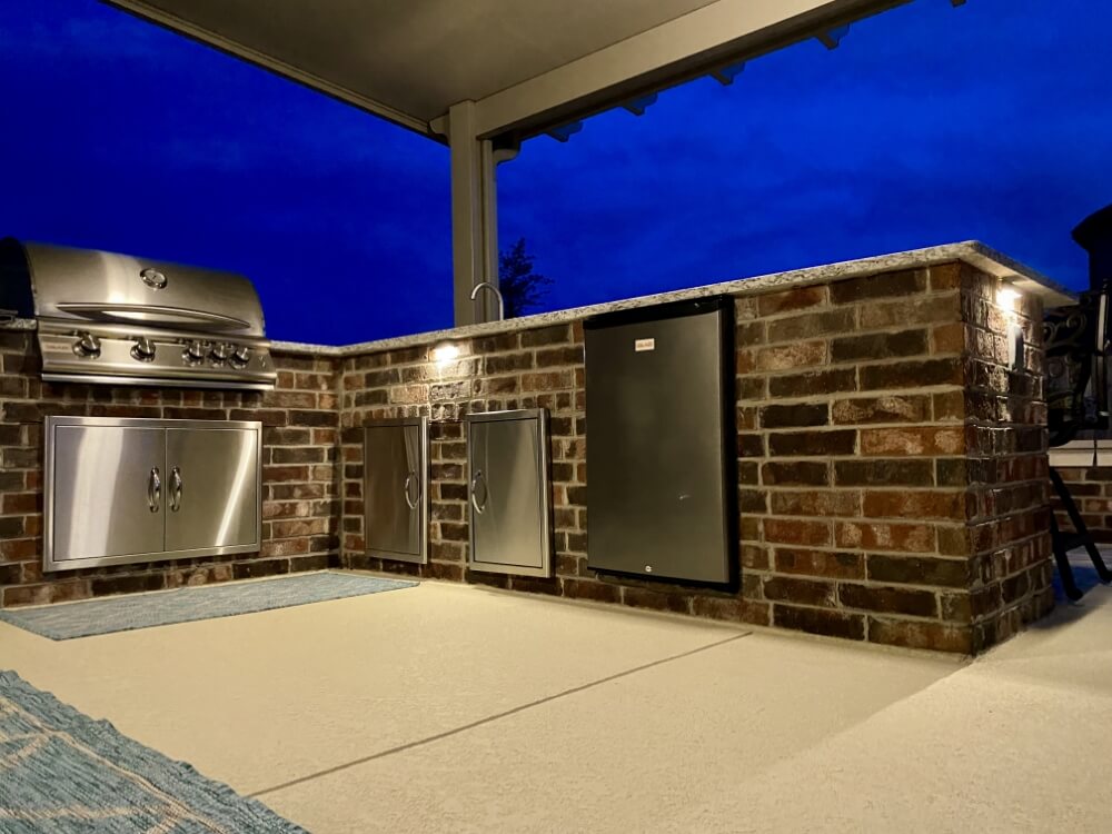 view of an outdoor kitchen from the floor