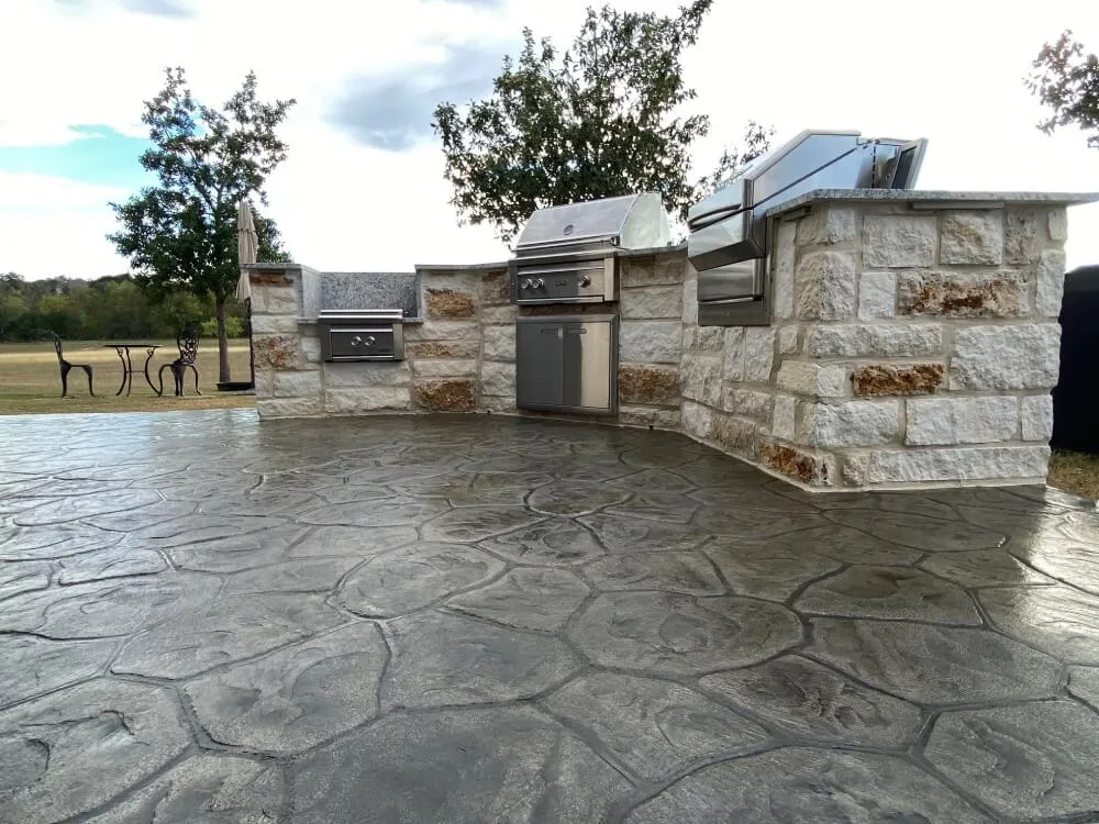Stone outdoor kitchen San Antonio