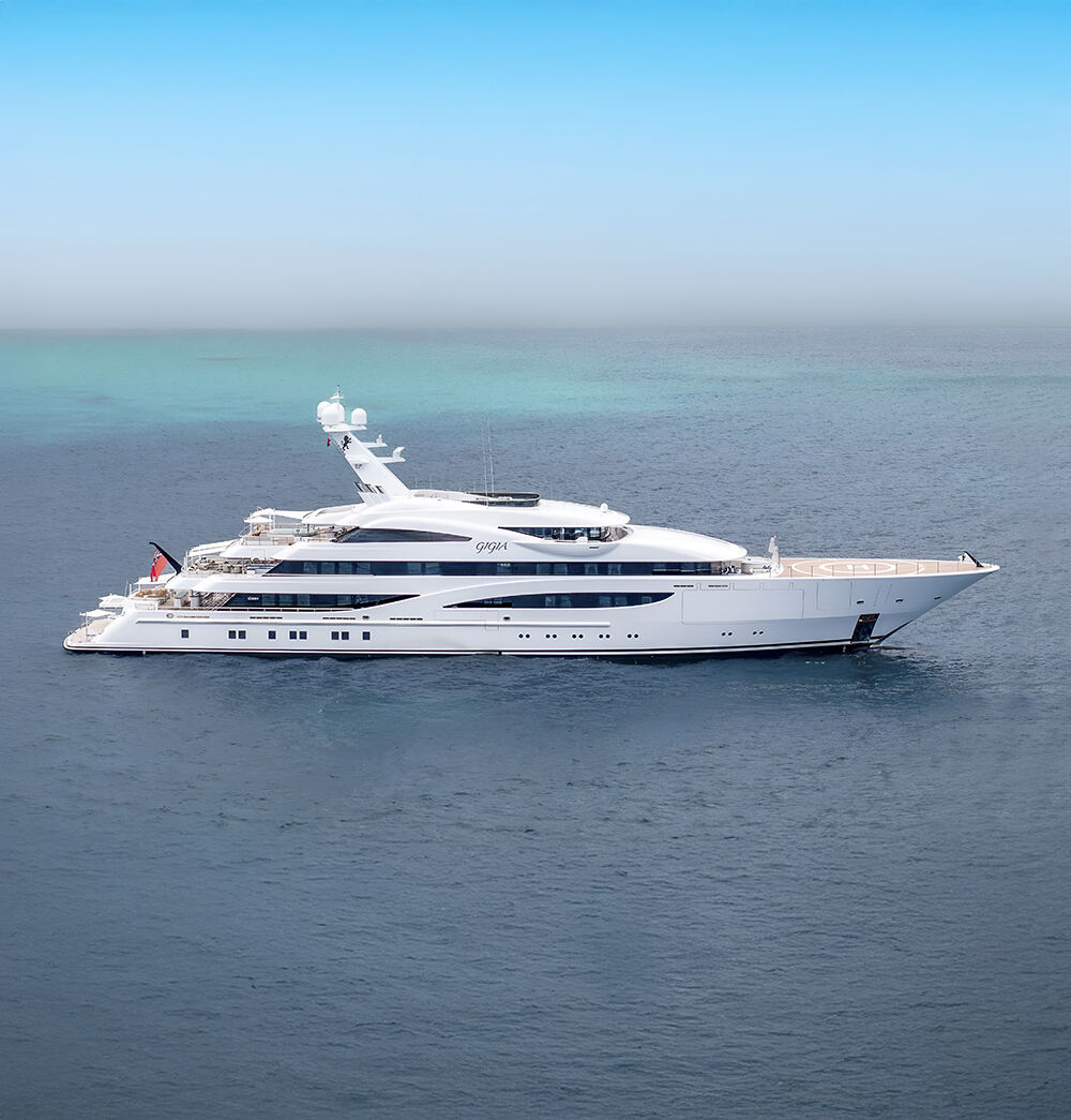 Mar Benetti Yach Sailing