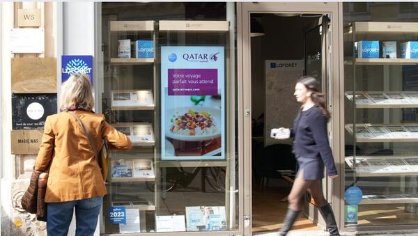 Une campagne DOOH mesurable avec des indicateurs de suivi de performances en temps réel.