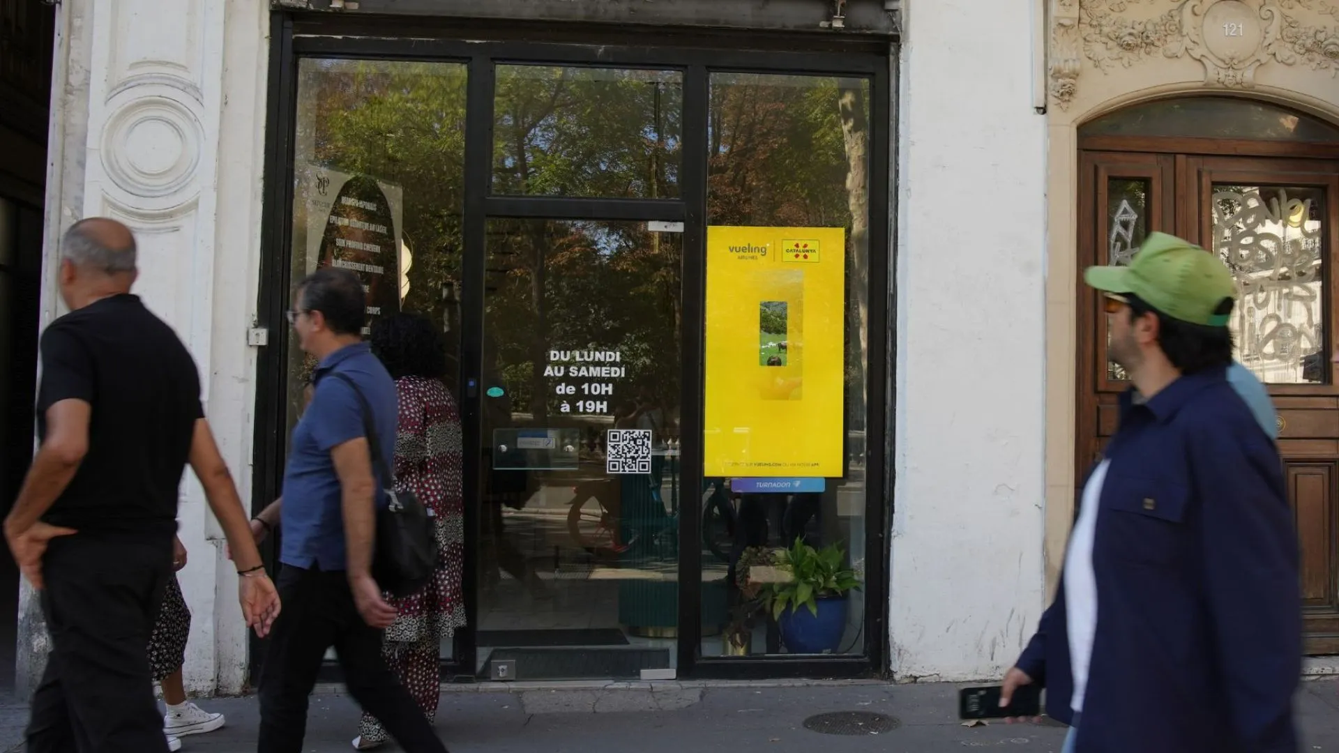 Pourquoi le DOOH est-il essentiel pour le Drive to Web