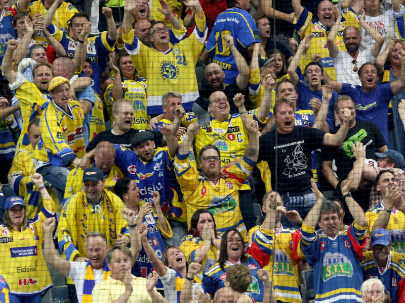 norway hockey fans cheering