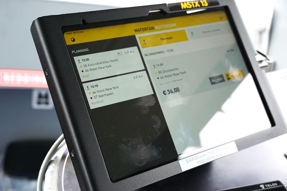 Picture of a screen showing the skipper app of the Flying Fish Watertaxi Operations System in use in Rotterdam.