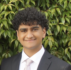 Roy Kapoor's headshot