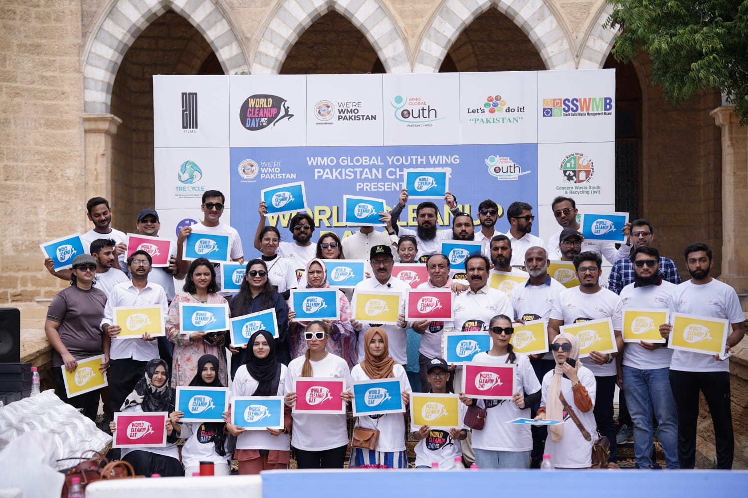 World Cleanup Day participants in Karachi, Pakistan.