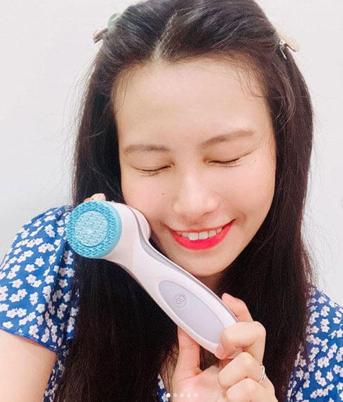 máy rửa mặt Lumispa Nuskin