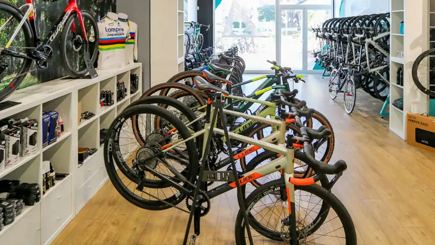 Gravelbike Vermietung auf Mallorca – hochwertige Bio- und E-Gravelbikes zur Miete für Touren und Events