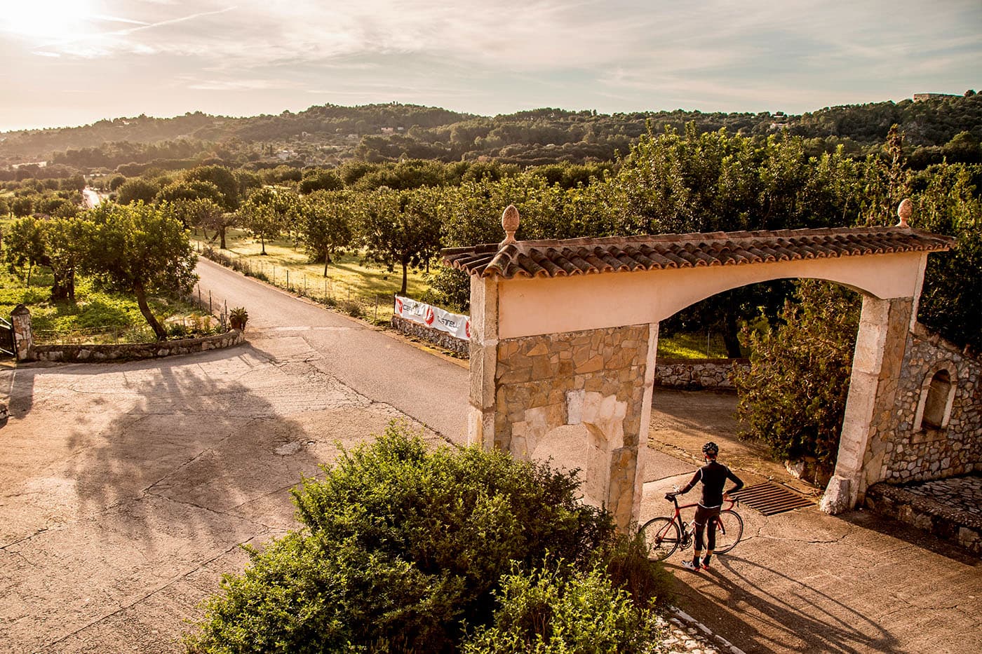 Aussicht vom Hotel Rural mit Eingangstor