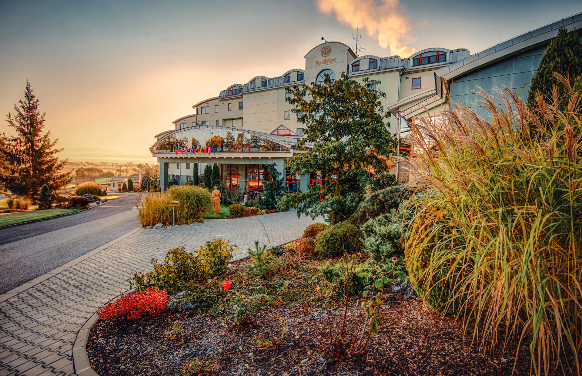 Hotel a Spa Resort Kaskady - vchod