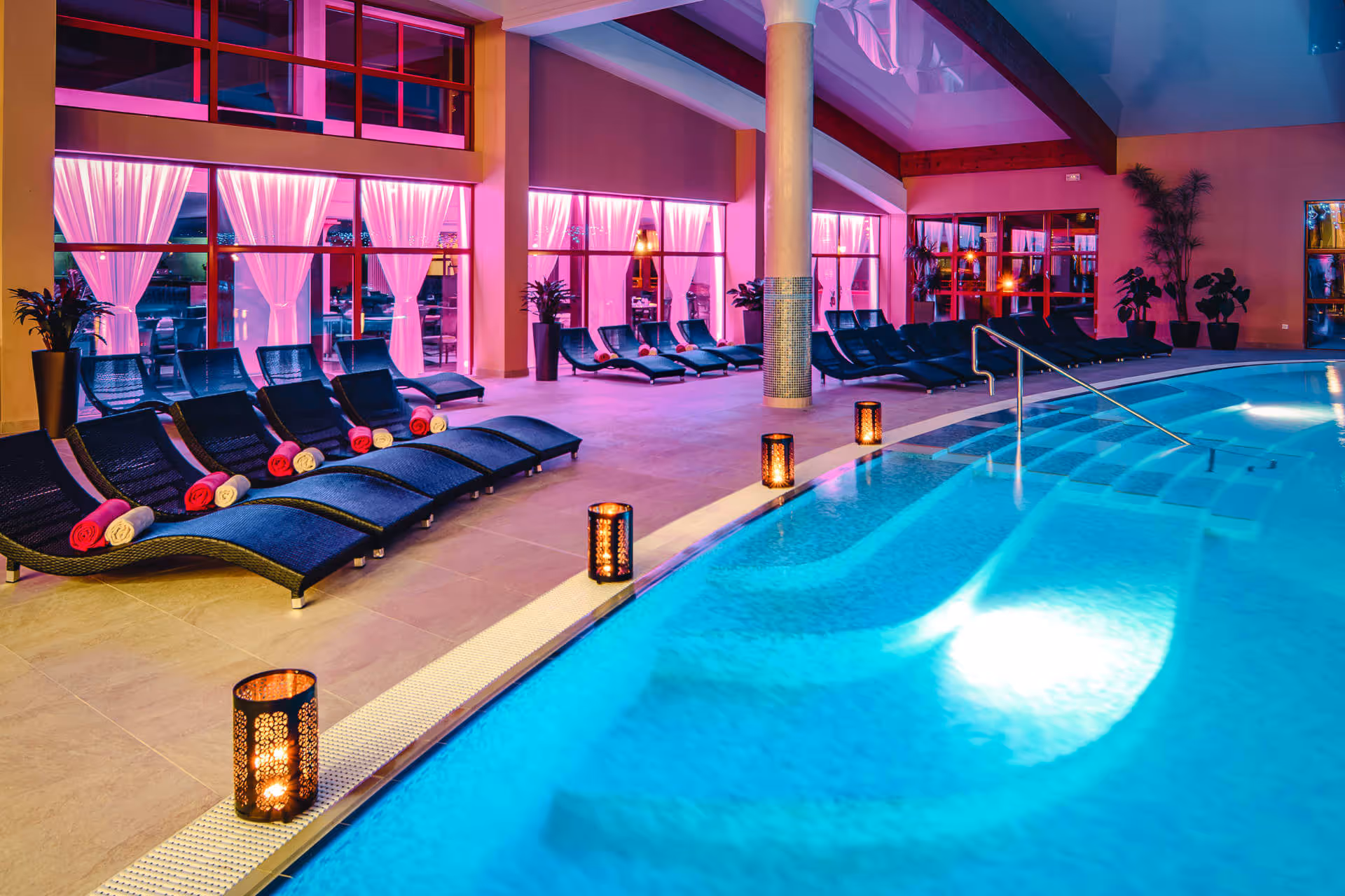 Termálne vnútorné bazény Kaskady