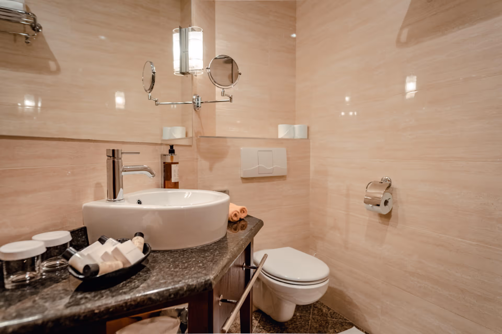 Suita (apartmán) v resorte Kaskady - kúpeľňa