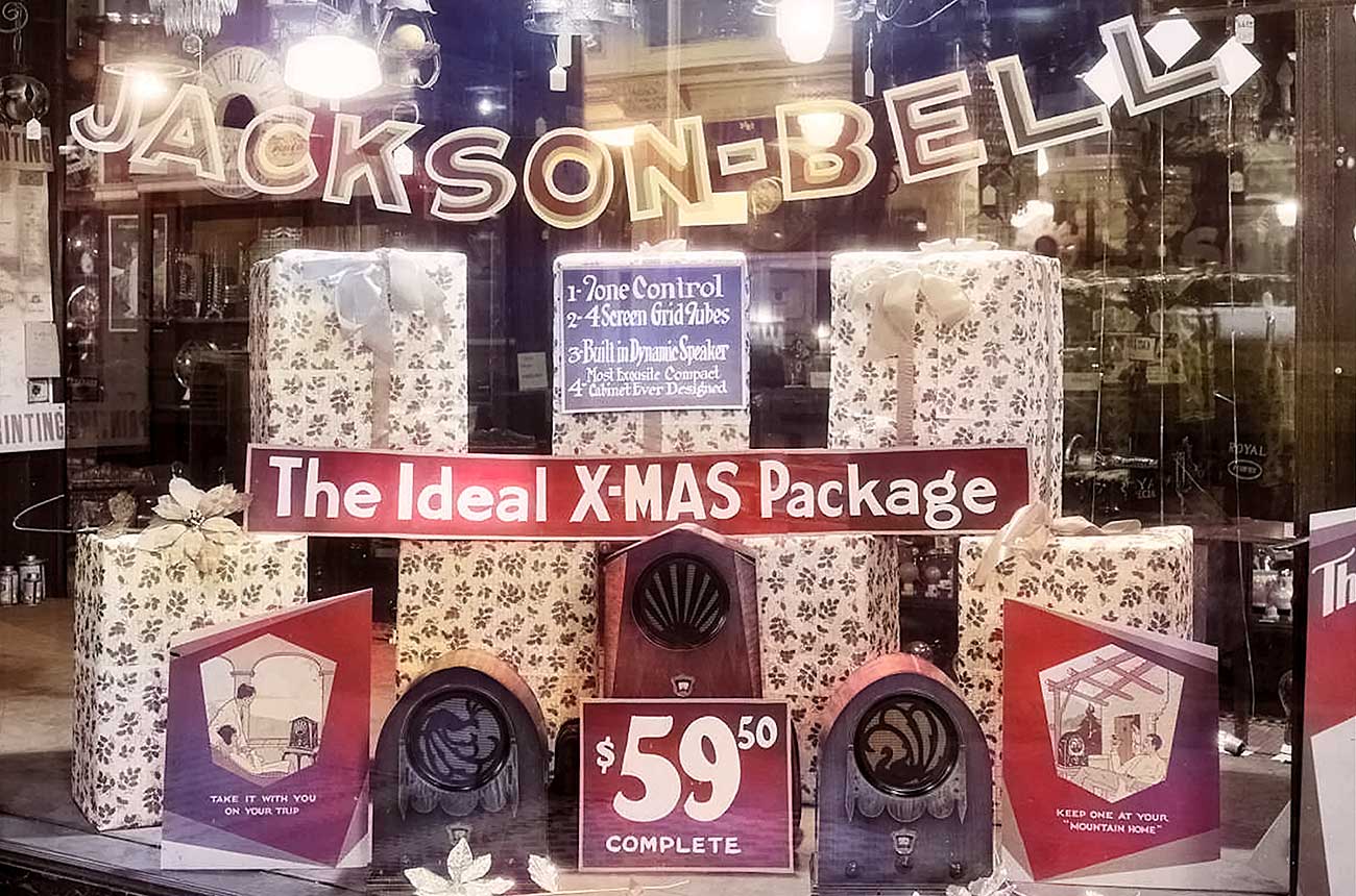 Jackson-Bell Christmas 1930 store window display