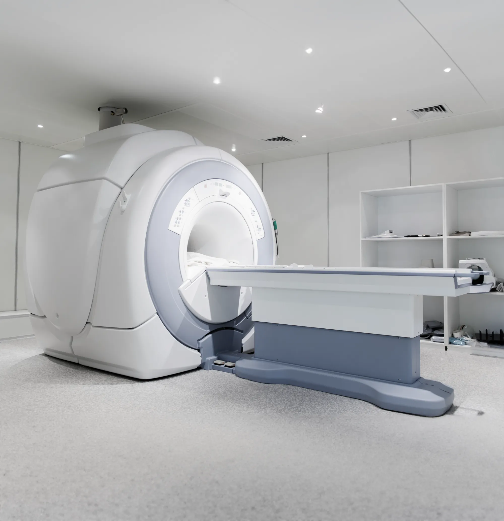 A room with a MRI machine.