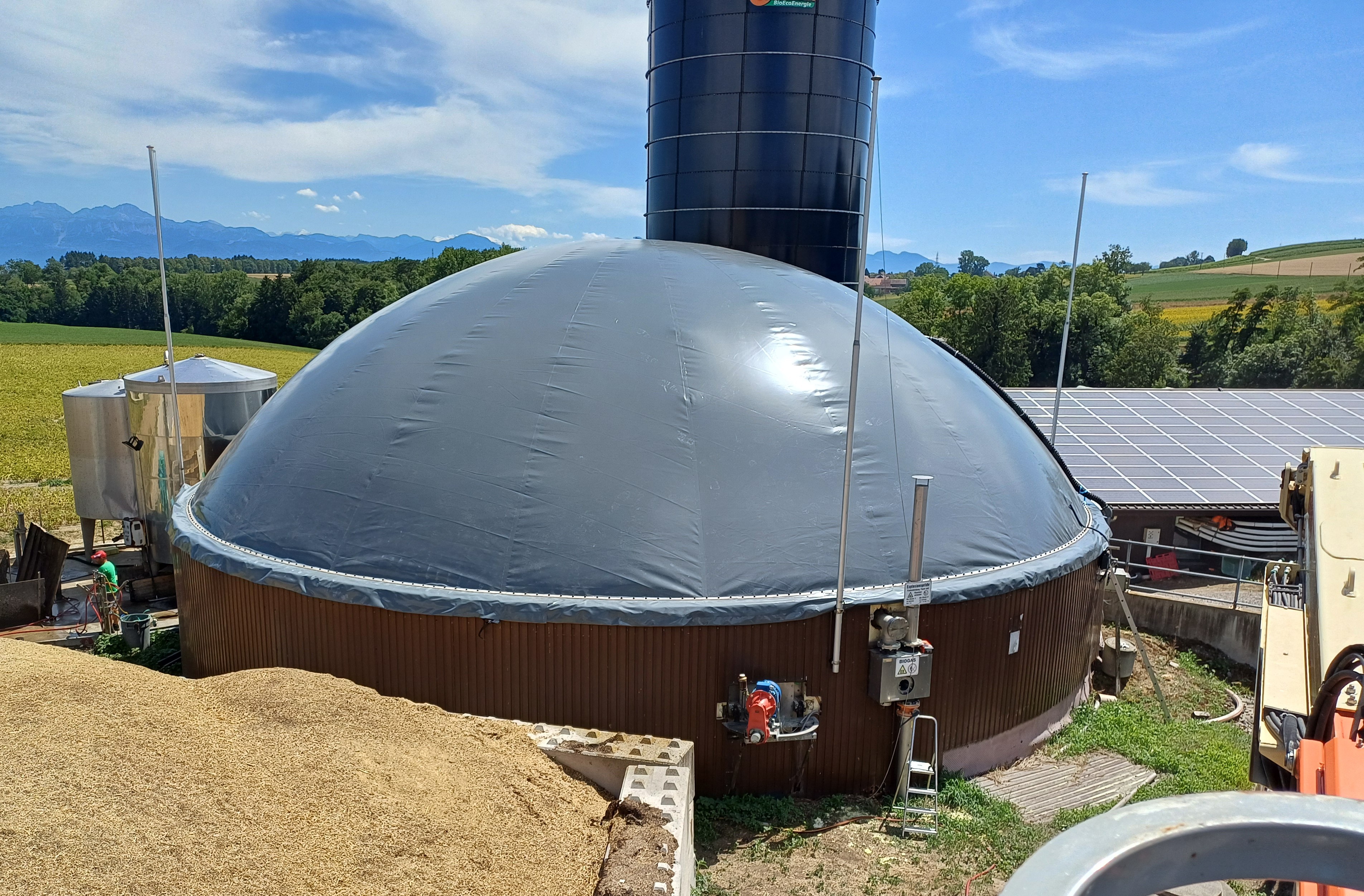 Remplacement d'une double membrane de biogaz