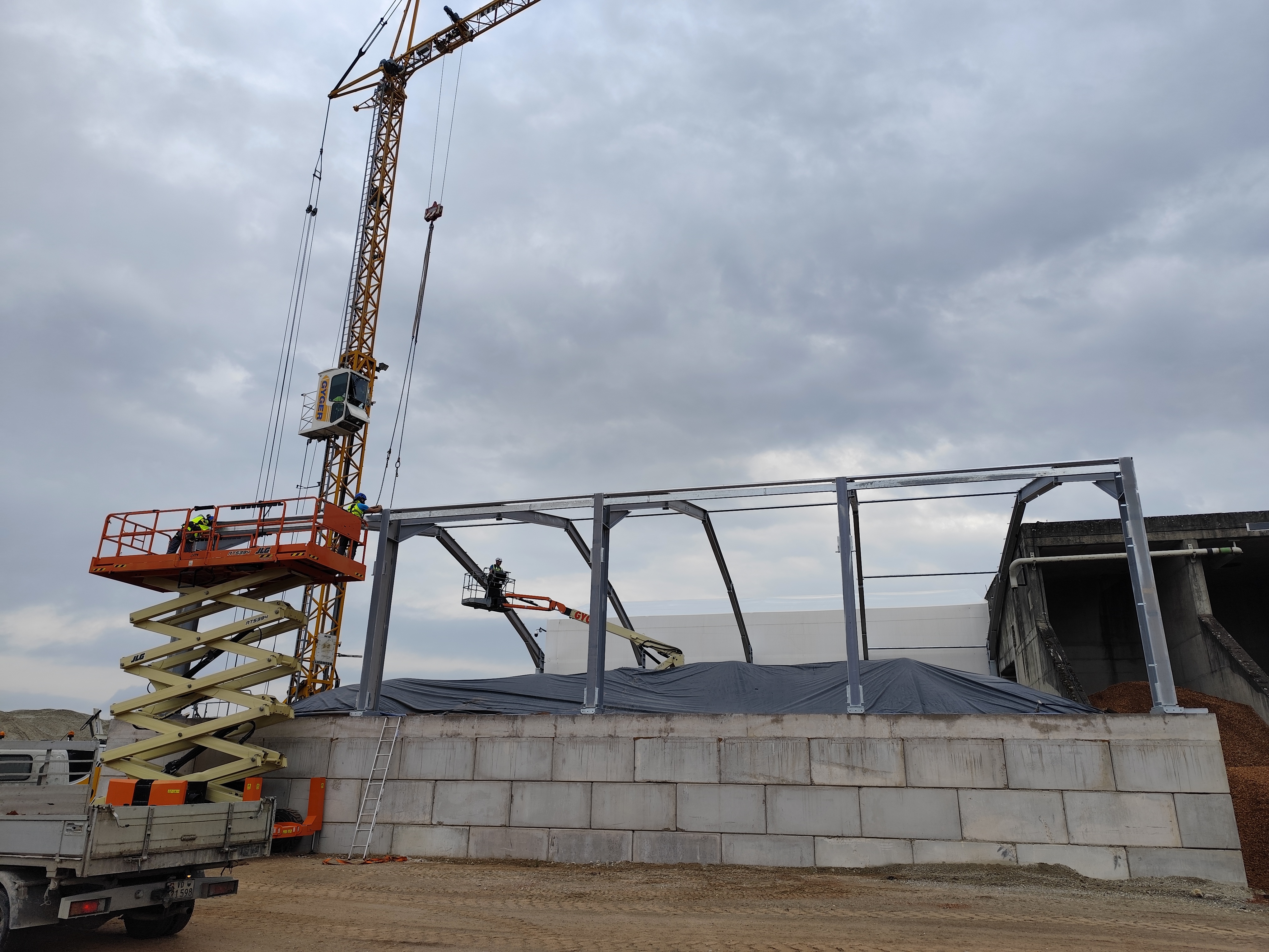Montage des arches d'un bâtiment
