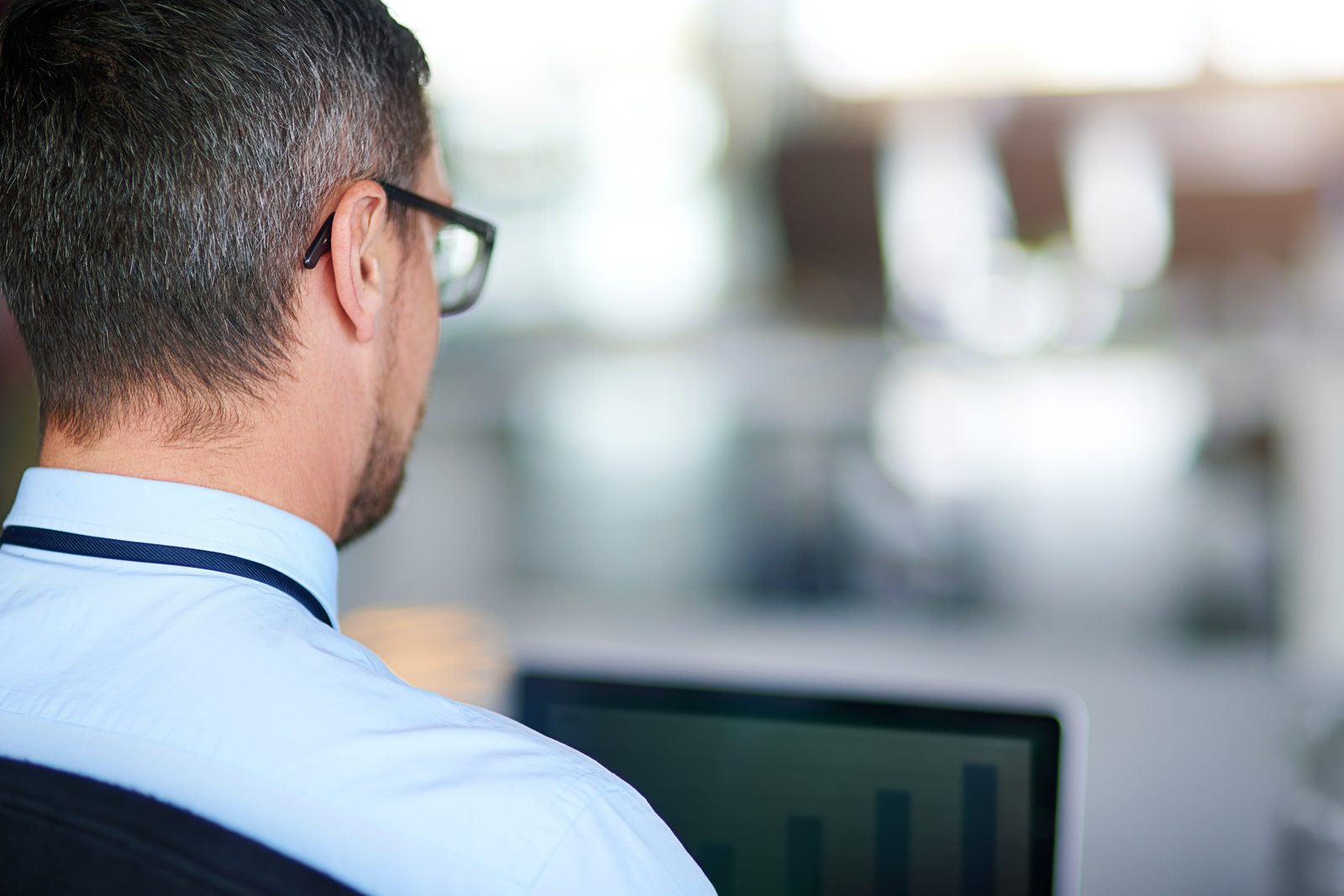 Romandee — analytics et tunnels de vente CRM pour PME