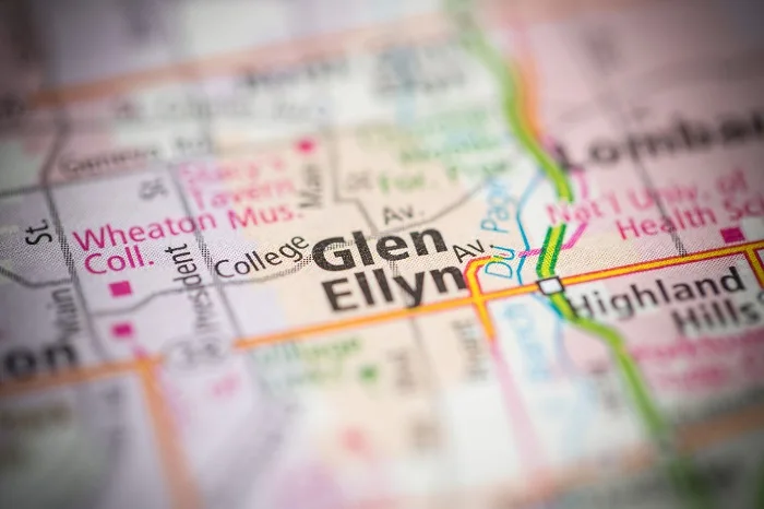 Movers Glen Ellyn 70/8
