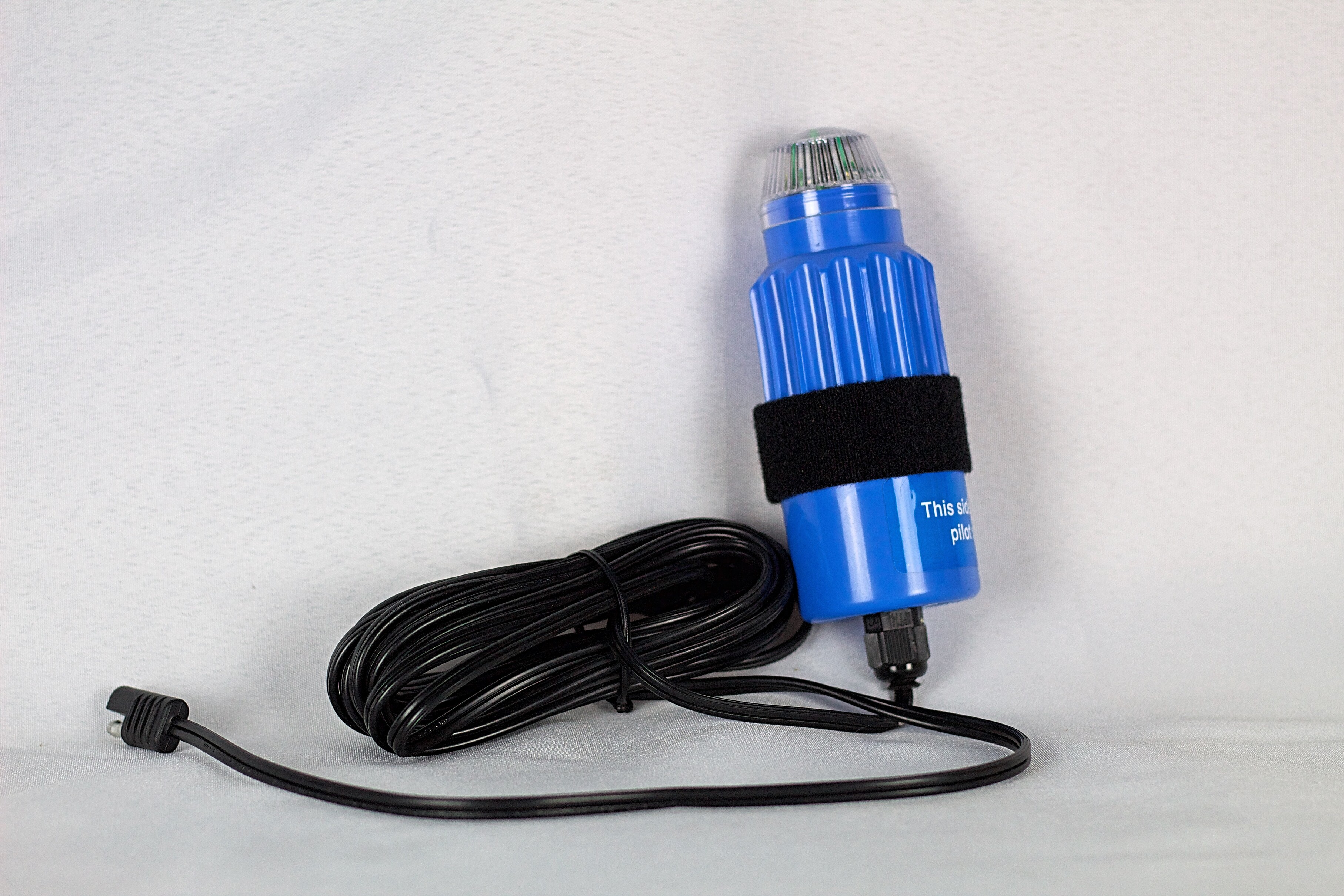 Specification: Optional Pilot Location Light that attaches to the amber barge light.
Convenient blue light used as a point of reference for the navigational crew.
Comes with a convenient Velcro strap to easily mount the device.
Cord length is 15’ for maximum reach.